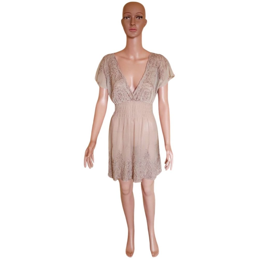 Vertigo Paris Embroidered Sheer V‑Neck Top | Size M - Picture 4 of 9